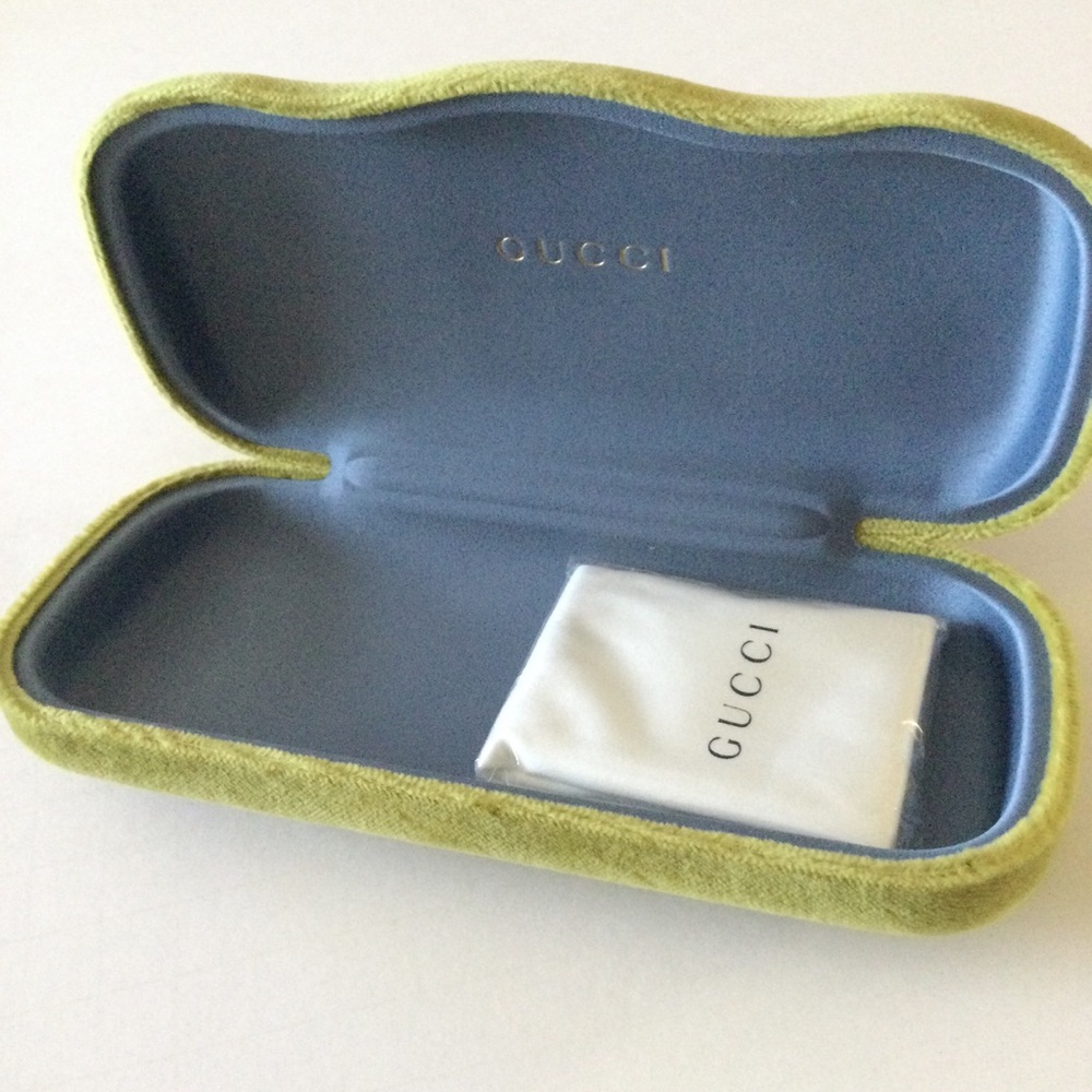 GUCCI CHARTREUSE VELVET SUNGLASSES CASE WITH CLEANING CLOTH